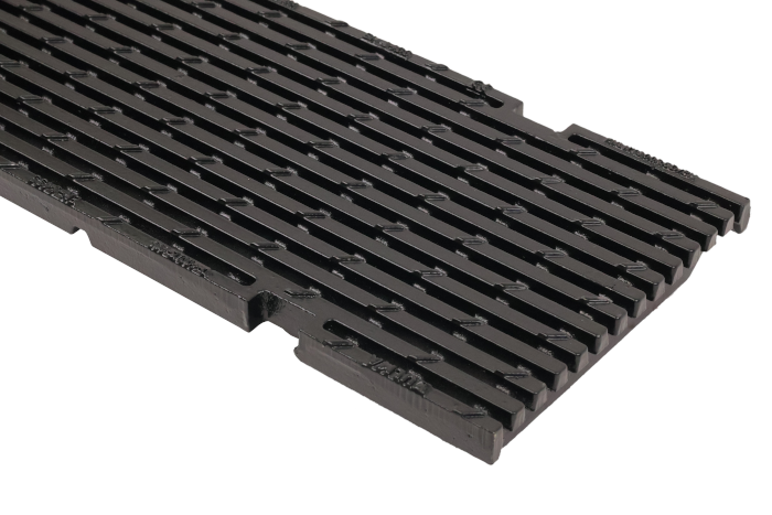 MV200 E Class DI Longitudinal ADA Slotted Grate 1/2M